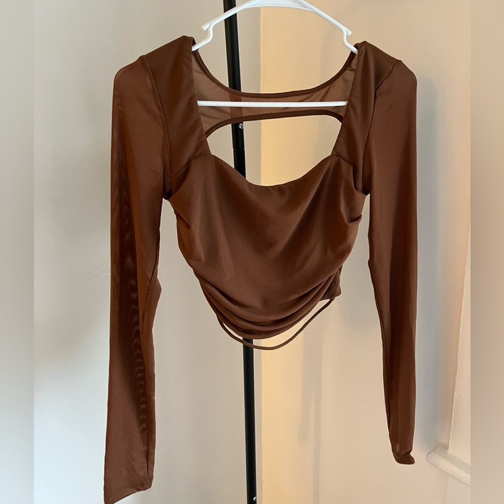 Elegant Brown Long Sleeve Open Back Crop Top